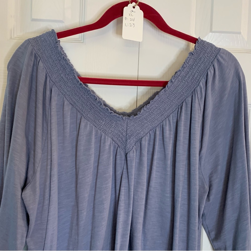 Maurice’s Blue Women's Smocked Top Size XL - Picture 2 of 7